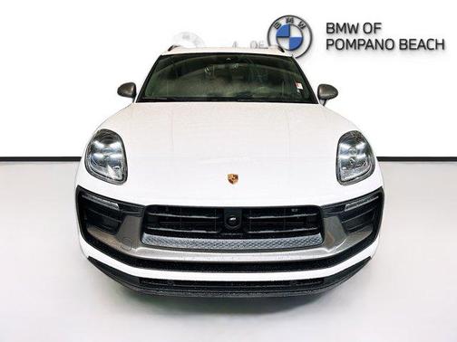 2023 Porsche Macan T