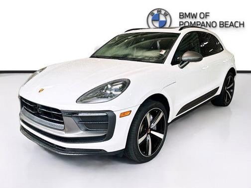 2023 Porsche Macan T