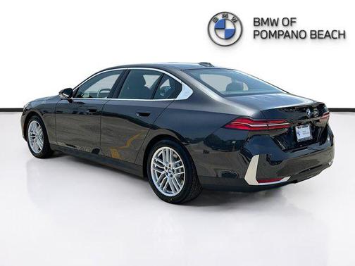 2025 BMW 530 i