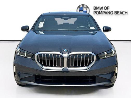 2025 BMW 530 i
