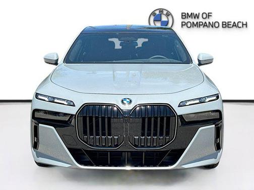 2025 BMW 760 i xDrive