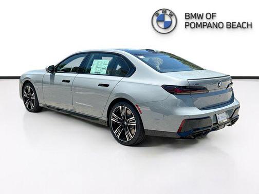 2025 BMW 760 i xDrive