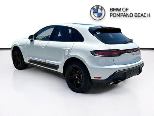 2024 Porsche Macan Base