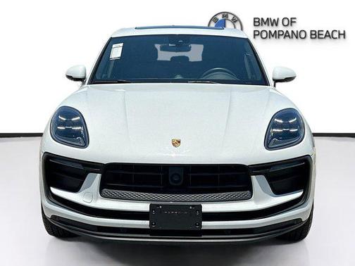 2024 Porsche Macan Base