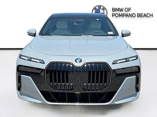 2025 BMW 760 i xDrive