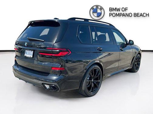 Black Sapphire Metallic 2026 BMW X7 xDrive40i