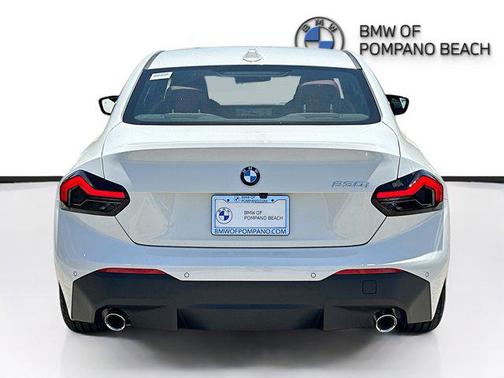 2025 BMW 230 i
