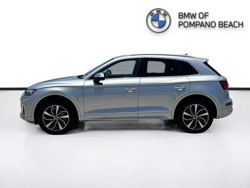 2022 Audi Q5 45 S line Premium Plus