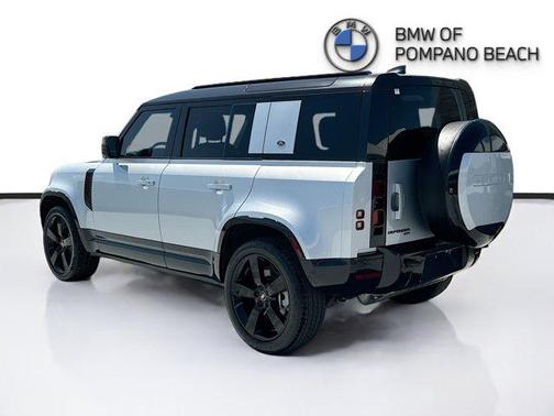 2023 Land Rover Defender 110 X-Dynamic SE