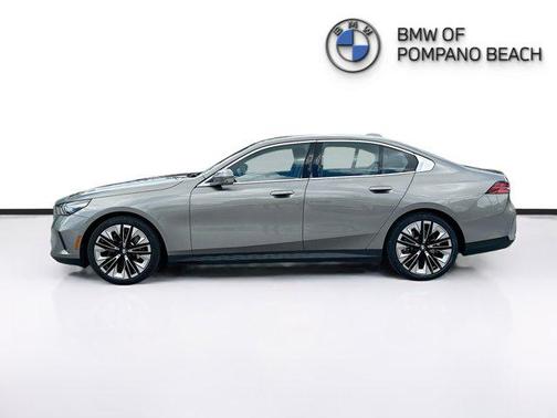 2024 BMW 530 i