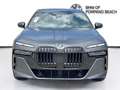 2025 BMW 760 i xDrive