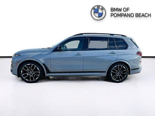 2025 BMW X7 M60i