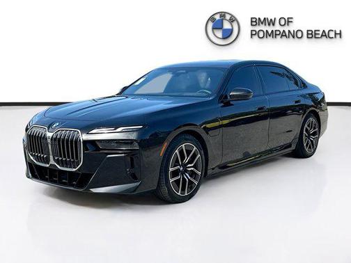 2024 BMW 750e i xDrive