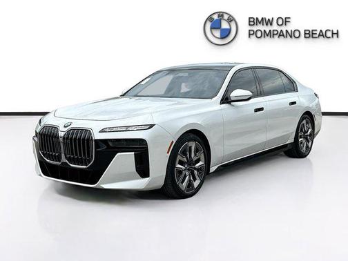 2023 BMW 740 i