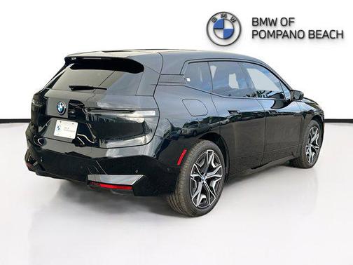 2025 BMW iX xDrive50