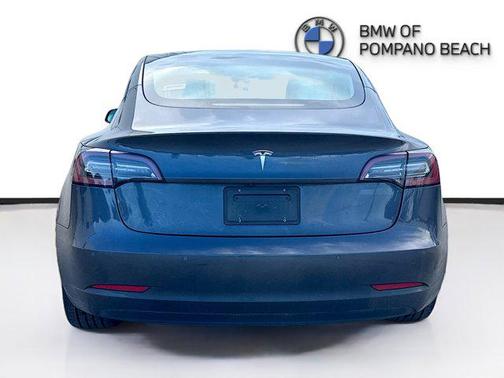 2022 Tesla Model 3 Standard Range