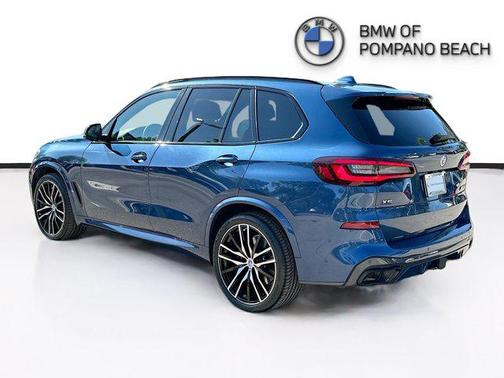 2022 BMW X5 M50i