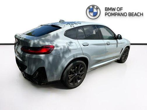 Brooklyn Grey Metallic 2024 BMW X4 xDrive30i