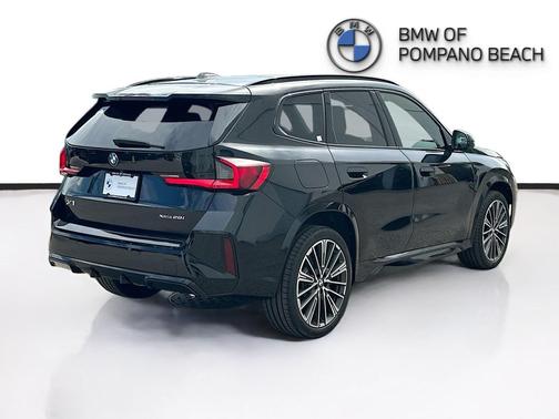 Black Sapphire Metallic 2026 BMW X1 xDrive28i