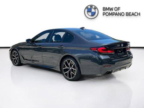 2022 BMW 540 i