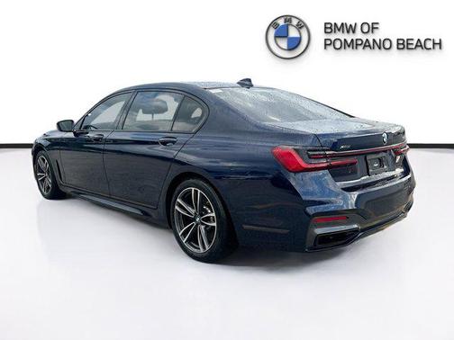 2022 BMW 750 i xDrive