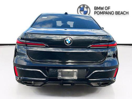 2023 BMW 760 i xDrive