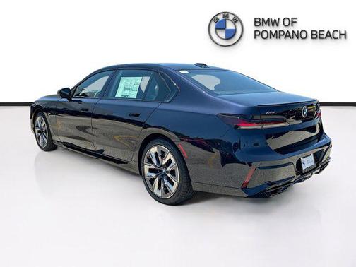2025 BMW 760 i xDrive