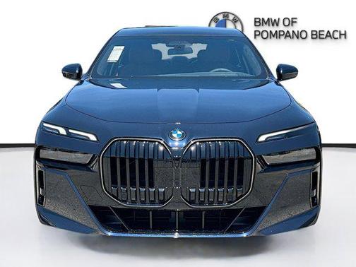 2025 BMW 760 i xDrive