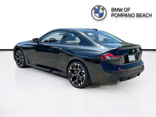 2025 BMW 230 i