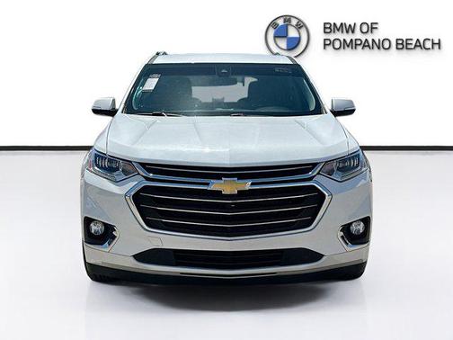 Iridescent Pearl Tricoat 2018 Chevrolet Traverse Premier