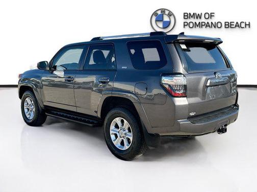 2022 Toyota 4Runner SR5