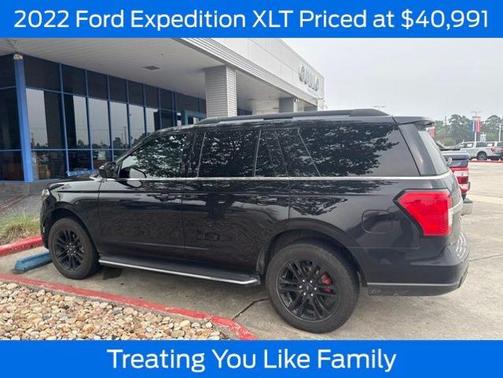 AGATE BLACK METALLIC 2022 Ford Expedition XLT