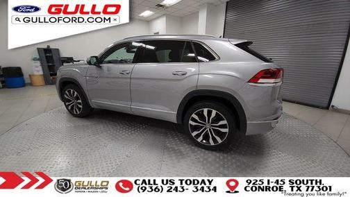 2022 Volkswagen Atlas Cross Sport 3.6L V6 SEL Premium R-Line
