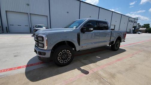 2025 Ford F-250 Platinum