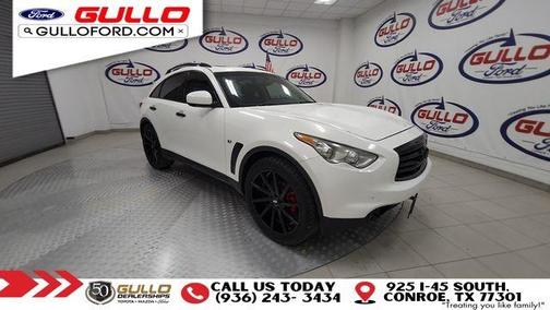 2016 INFINITI QX70 Base