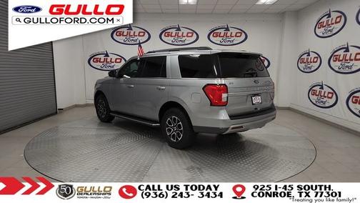 ICONIC SILVER METALLIC 2022 Ford Expedition XLT