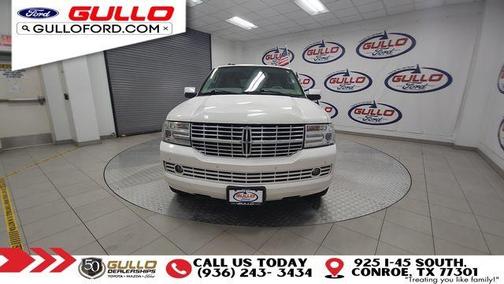 2013 Lincoln Navigator Base