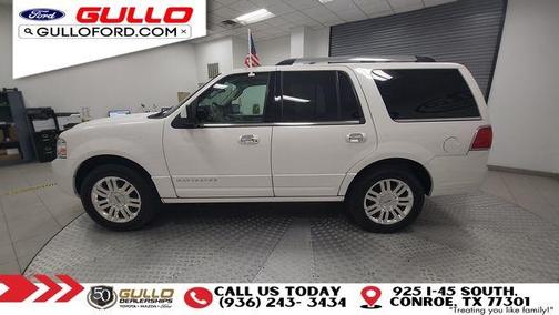 2013 Lincoln Navigator Base