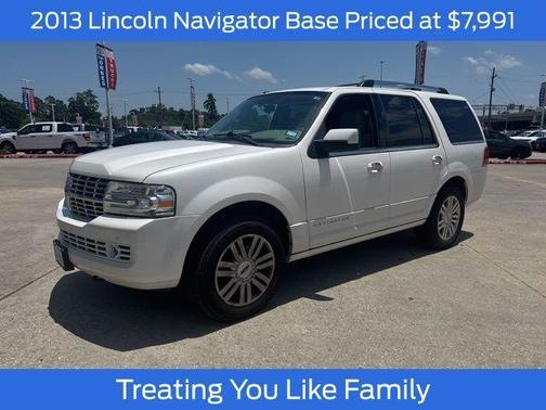 2013 Lincoln Navigator Base