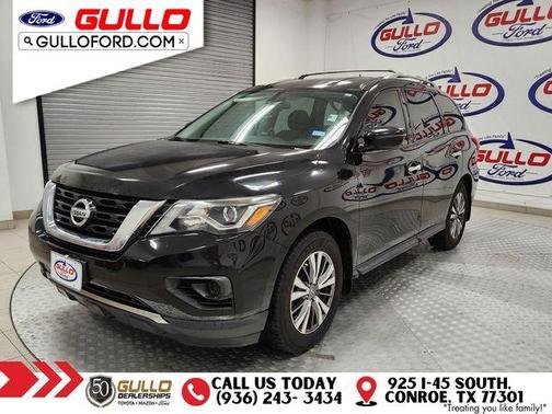 2020 Nissan Pathfinder S