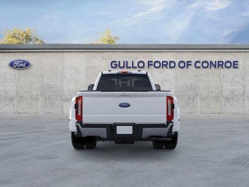 2026 Ford F-350 Lariat Super Duty