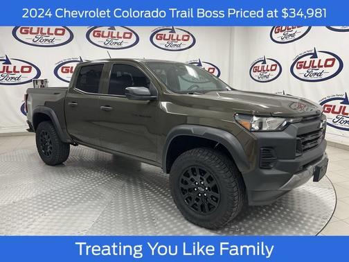 Harvest Gold / Bronze 2024 Chevrolet Colorado TRAIL BOSS