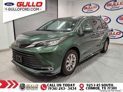 2023 Toyota Sienna XLE