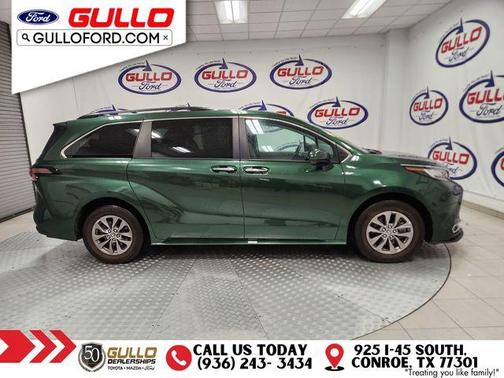 2023 Toyota Sienna XLE