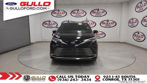 2023 Toyota Sienna Platinum 7 passenger