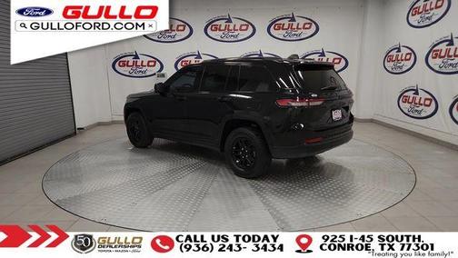 2023 Jeep Grand Cherokee Laredo