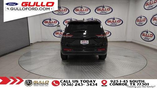 2023 Jeep Grand Cherokee Laredo