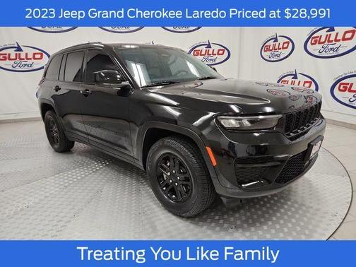 2023 Jeep Grand Cherokee Laredo