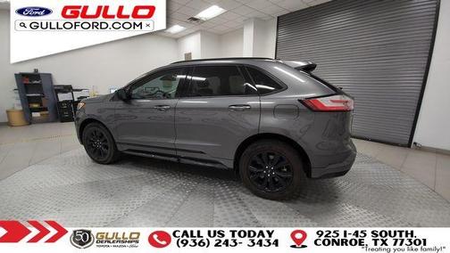 2022 Ford Edge SE
