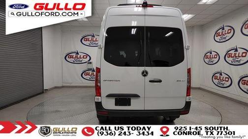 2024 Mercedes-Benz Sprinter 2500 144 WB Standard Roof Passenger